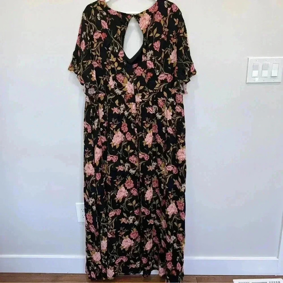 torrid WALK THROUGH MAXI DRESS - STRETCH CHALLIS BLACK‎ FLORAL Size 28 - Picture 6 of 12